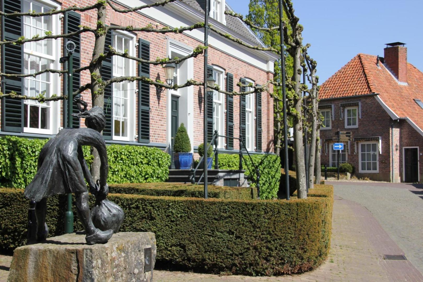 Hotel Van Der Maas أوتمارسوم المظهر الخارجي الصورة