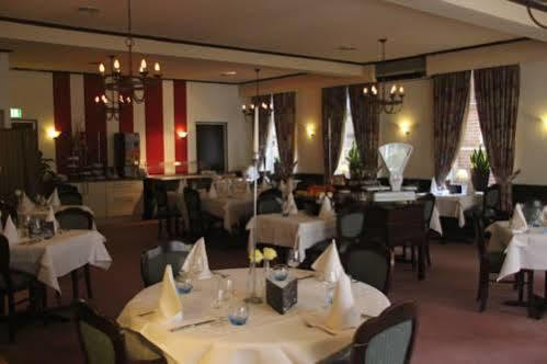 Hotel Van Der Maas أوتمارسوم المظهر الخارجي الصورة